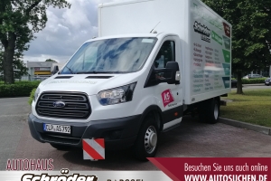 Ford Transit mit Kofferaufbau und Ladebordwand